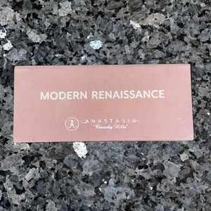 Anastasia Beverly Hills Modern Renaissance eyeshadow pallet